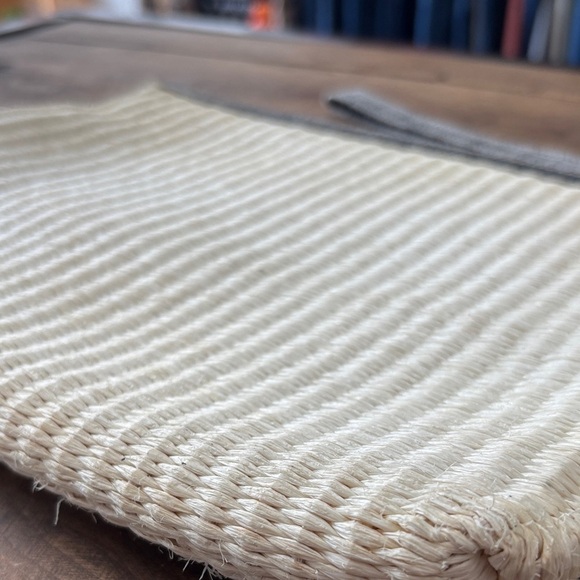 Fendi Black and Cream Clutch with certificate of origin - Picture 3 of 15